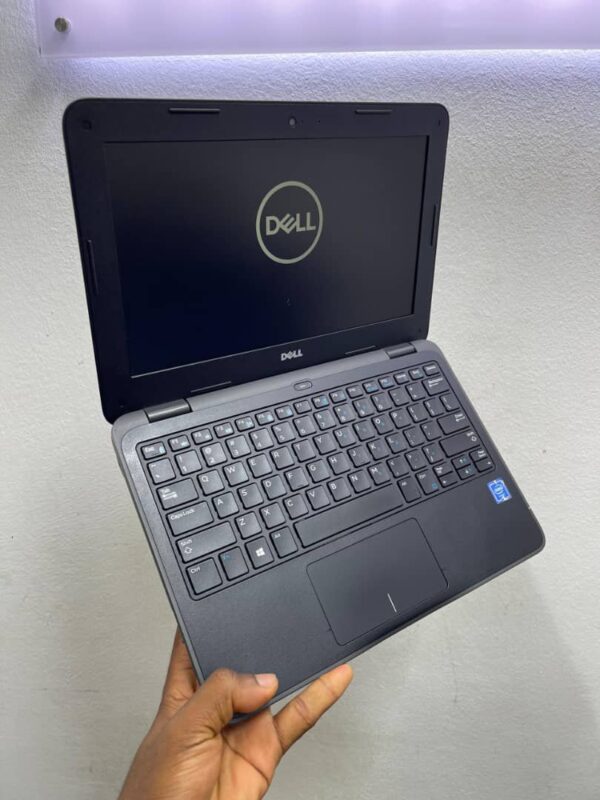 DELL latitude 3190 - Image 5