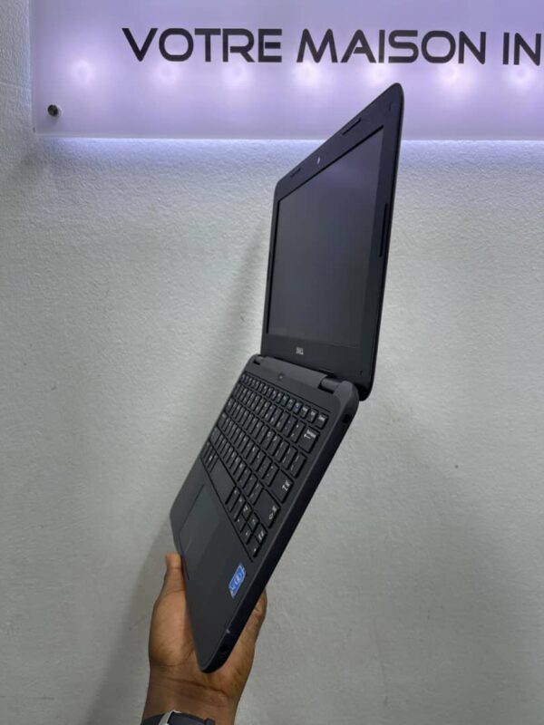 DELL latitude 3190 - Image 4